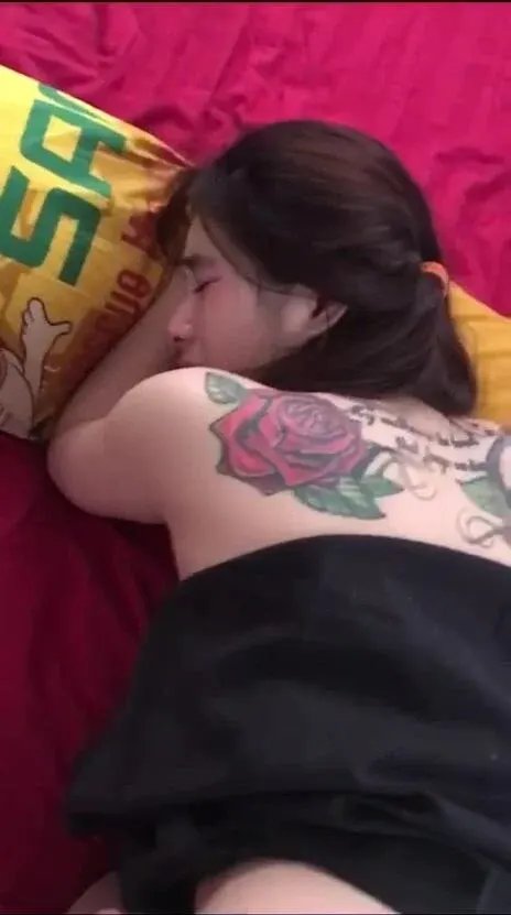 Poster of bé girl phố trắn nõn ngon đòn đòi anh xuất trong bằng được