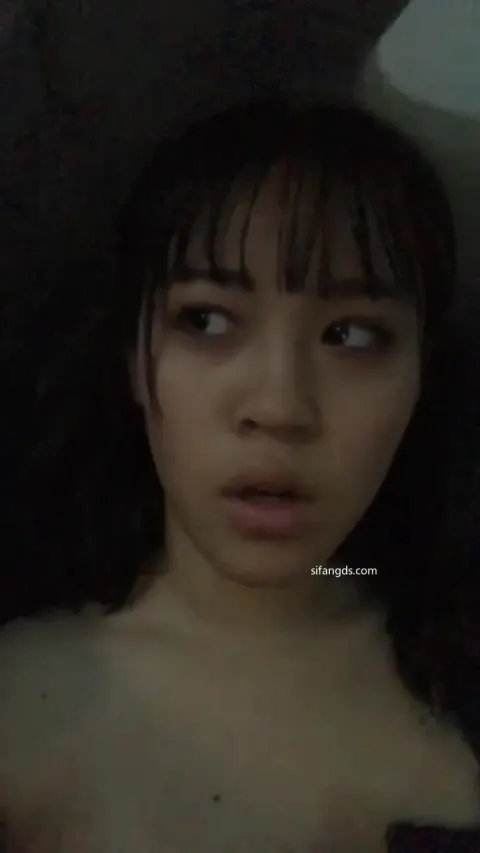Poster of Dâm nữ tq thích làm slave tự quay clip khỏa thân show hàng public bất kể ở đâu #4