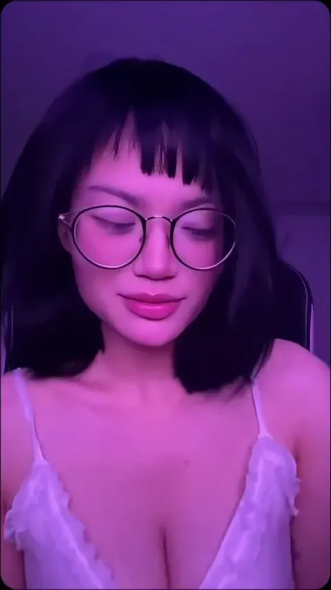 Poster of Diệu Hiền 2k3 lồn múp đầy nước phần 1