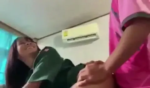 Poster of Em người yêu 2k3 tự chu đít cho bạn trai đụ doggy tự quay video cho mình làm kỉ niệ.