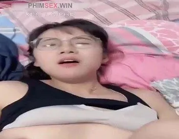 Poster of Gái xinh kính cận địt cực phê
