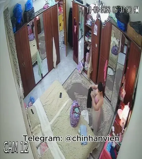 Poster of Hack Camera Phòng Ngủ Chị Gái Vú To 2