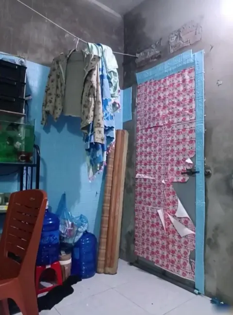 Poster of Live Cams 18+ Em và anh zai xăm trổ