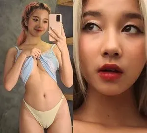 Poster of Nứng ủ nở với video của Iris Adamsone Onlyfans, trong đó cô ấy khỏa thân với móc bướm
