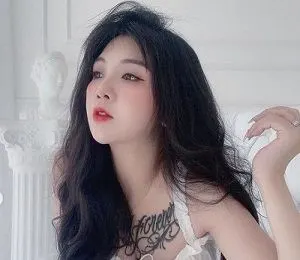 Poster of Phương Min body chất nhún nhảy cùng bạn trai
