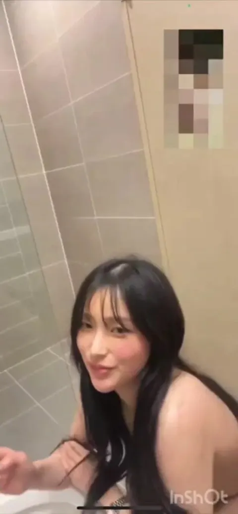 Poster of Video call nhìn nhỏ em họ tắm nứng quá trời