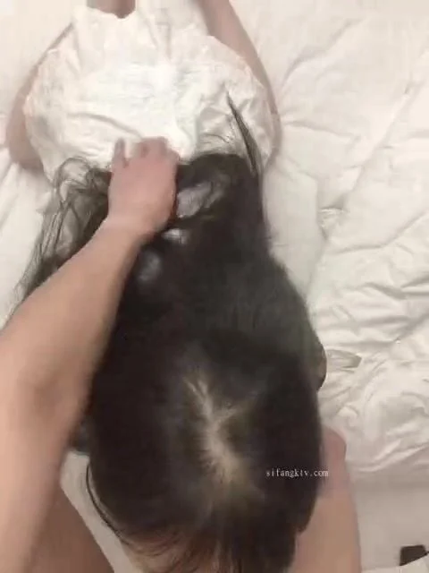 Được em rủ đi nhà nghĩ bú cu
