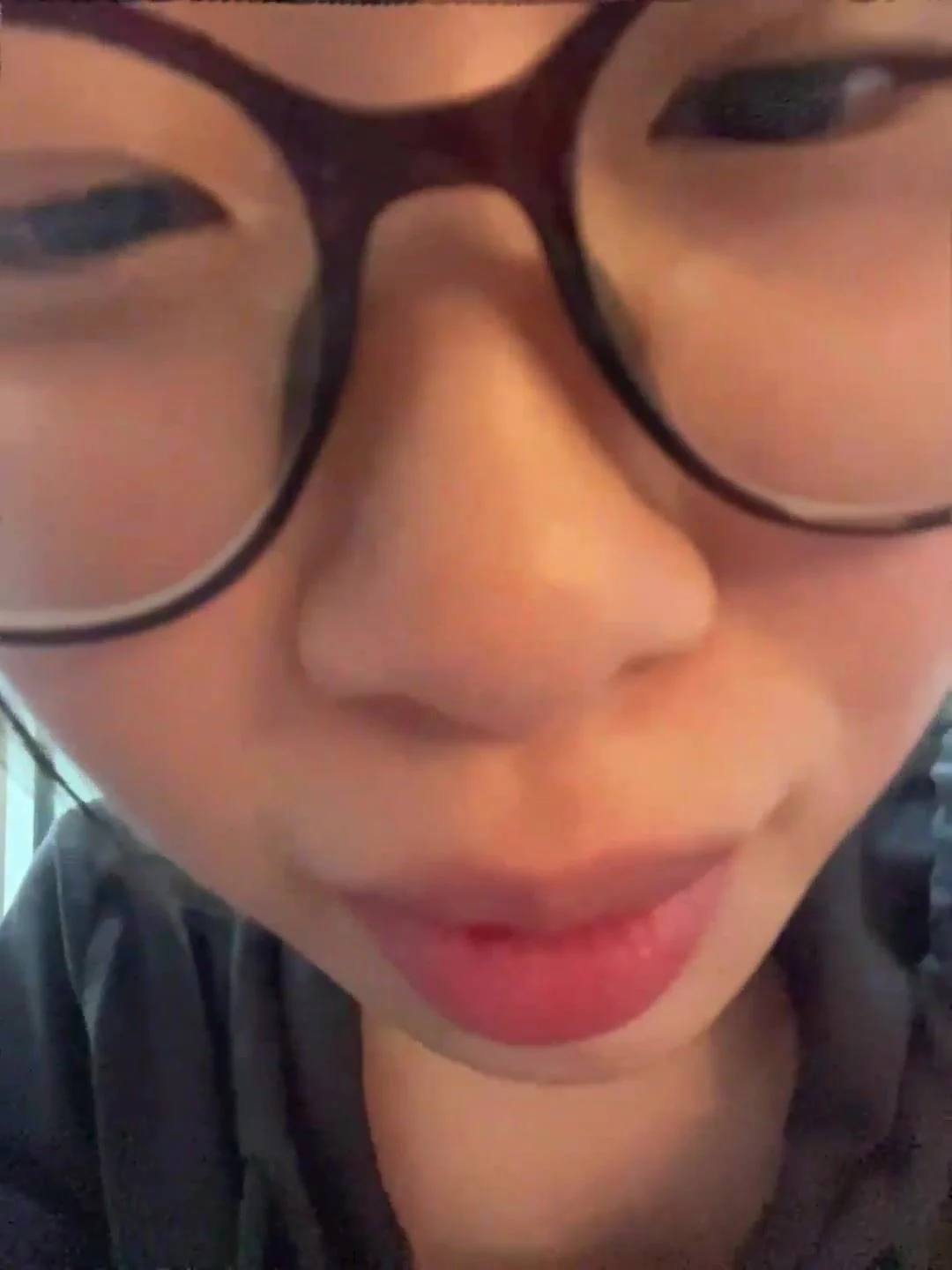 Em Thực tập Sinh Chubby, Ở Văn Phòng Lén Vạch Vú to Thủ dâm Public live sex