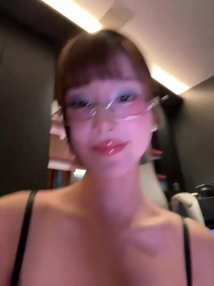 Phòng livetream show hàng móc lồn của dâm nữ tq vú tròn bím múp cực xinh #2