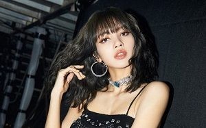 Tiếp tục Lisa Black Pink lộ clip sex