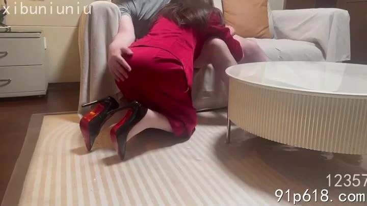 Tiếp viên hàng không làm gái mại dâm cao cấp